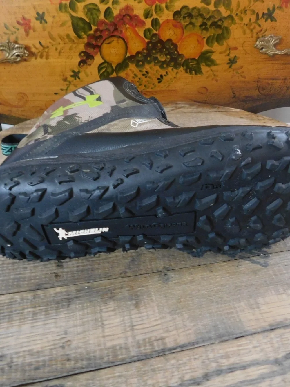 Under Armour Camo BOA Gore Tex boots Michelin Fat Tire Ridge Reaper Barren 11.5